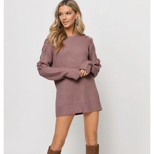 TOBI MIRACLE MAUVE LACE UP SWEATER -S